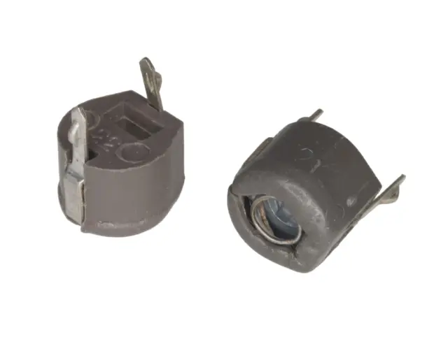 Trimer kondenzator, braon, 38-120pF, RM5, 100V — šifra 19065 | Kelco