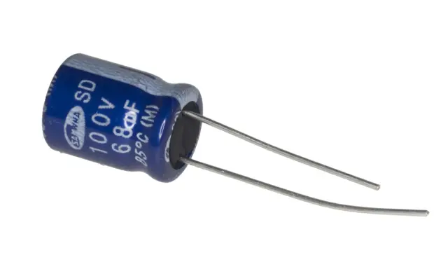 Elko, stojeći (RAD), 85°C, 68µF, 100V, 10x13mm — šifra 19637 | Kelco