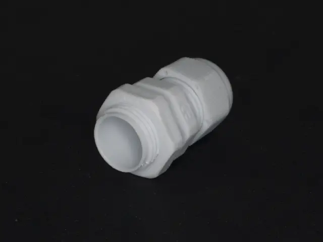 Uvodnik za kabl, PVC, montaža na kutiju, PG11, za kabl prečnika 5-10mm, beli — šifra 19864 | Kelco — slika 2