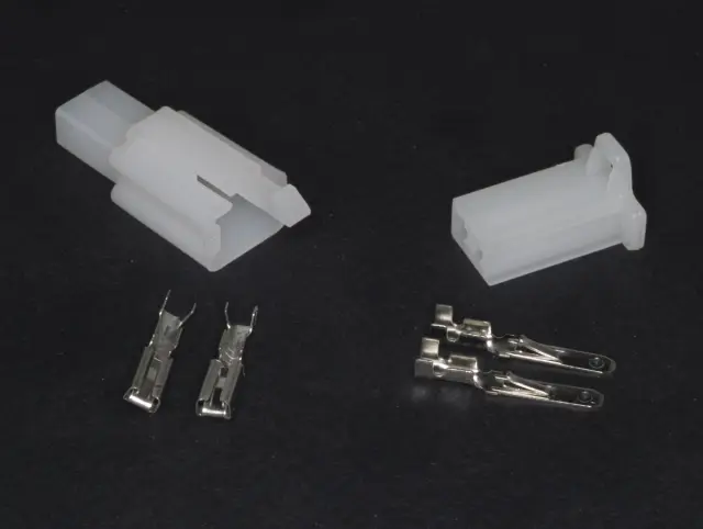 Set flah konektora, dvopolni, muški i ženski, 2.8mm, sa kućištima — šifra 21190 | Kelco
