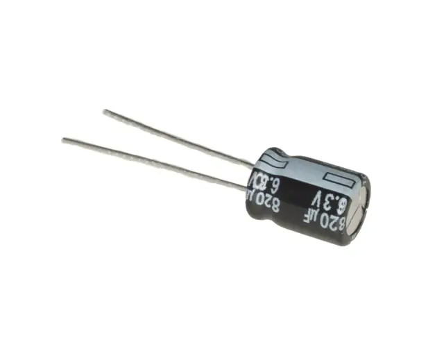 Elko, stojeći (RAD), Low ESR, 105°C, 820µF, 6.3V, 8x11.5mm, P3.5, Panasonic, EEUFR0J821 — šifra 22800 | Kelco