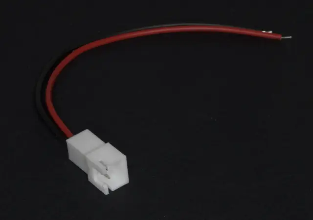 Kabl sa JST XH2.5, dvopolnim, muškim, konektorom na kablu, 20cm — šifra 23184 | Kelco