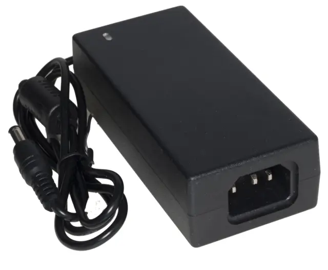 Adapter, stoni, 230VAC/110VAC na 24V/3A DC, DC konektor 2.1x5.5mm, sa C14 priključkom — šifra 23613 | Kelco