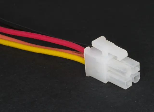Molex, mini fit, 5557, ženski na kablu, 2x2 pina, PCI Express — šifra 23954 | Kelco