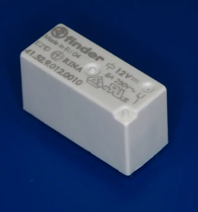 Relej, 2 X ON/OFF, DPDT, 8A, 24V, 1440Ω, Finder — šifra 8776 | Kelco